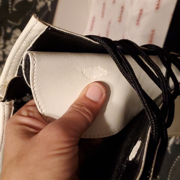 NIB Vintage White 12 Hole Combat Boots - Picture 6 of 6